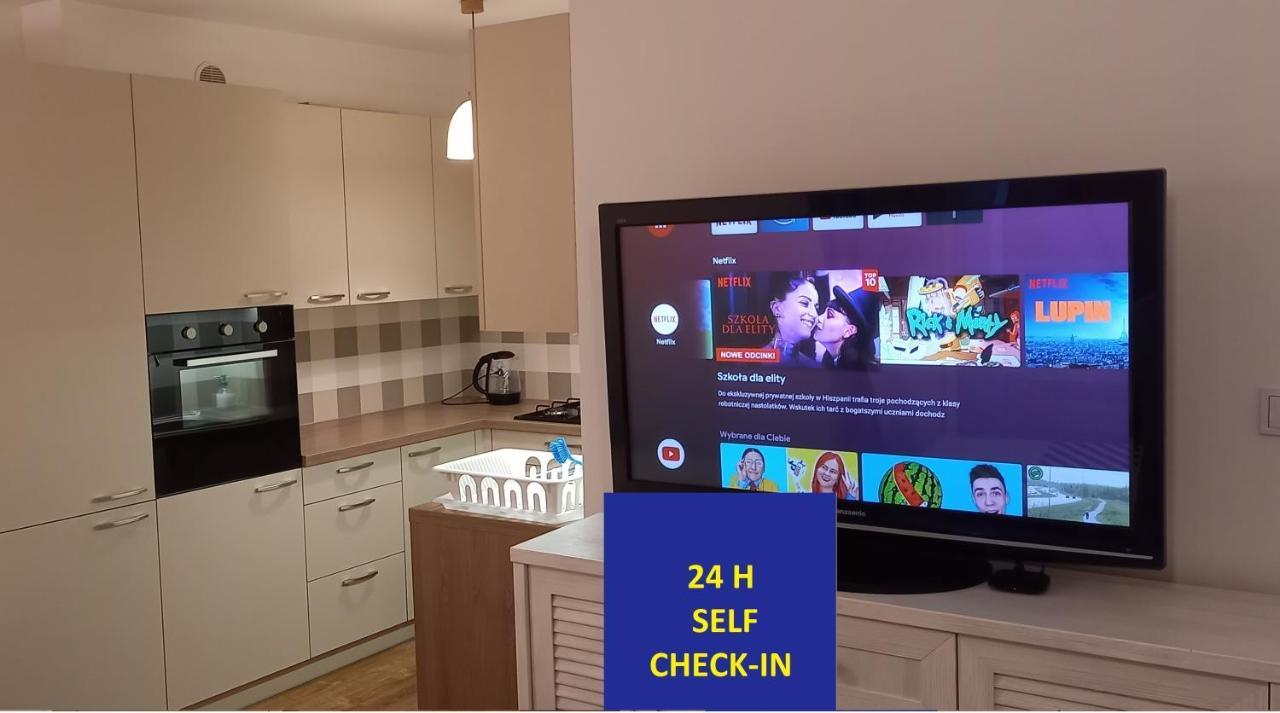 Apartmán Self Check-In Targi Mtp Airport Szpital P Poznaň Exteriér fotografie